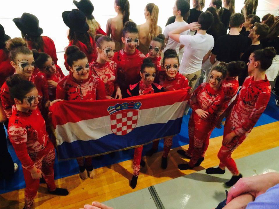 17619107_800263593457654_46212662_n