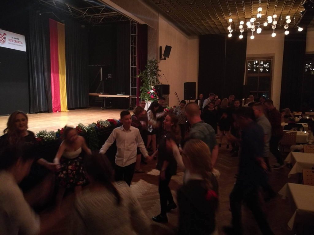 21952552_10214869443910082_1203813827_o