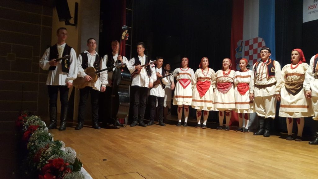 22050493_1367098553407893_626901159_o