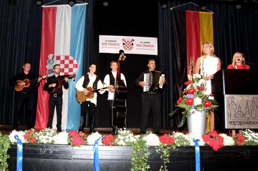 2725892_cms2image-fixedwidth-900x0_1pN-nK_giAOlB