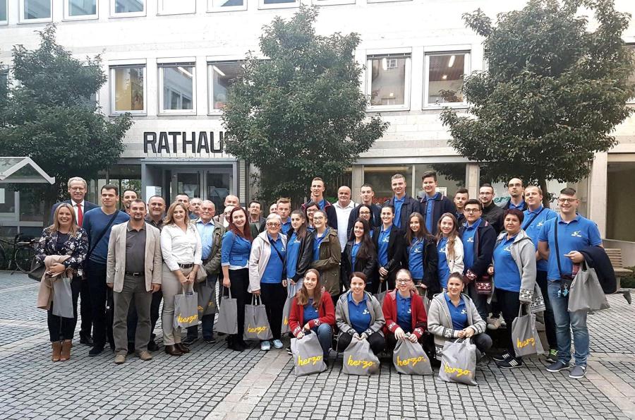 2725893_cms2image-fixedwidth-900x0_1pN-nN_jwkiCk