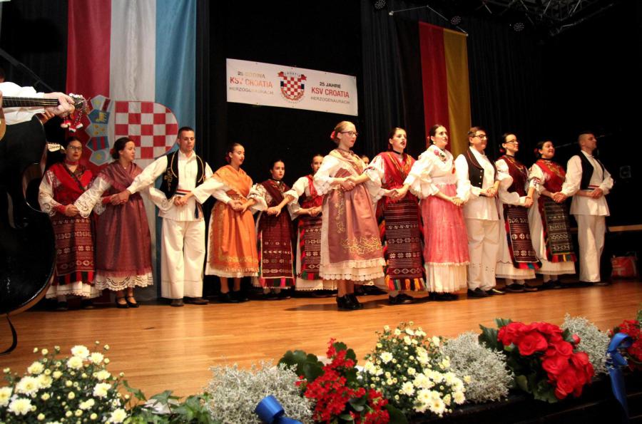 2725897_cms2image-fixedwidth-900x0_1pN-nZ_E3u9sA